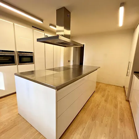 Junto Mercado * Valencia